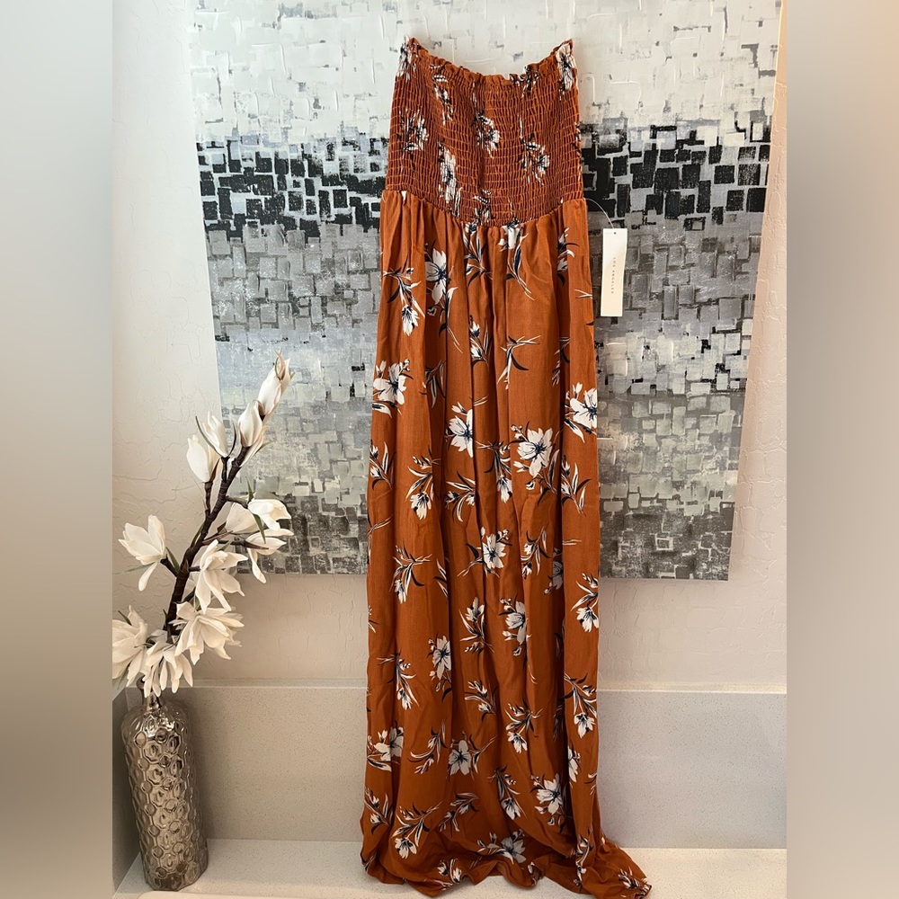 Vici Sleeveless Maxi Dress